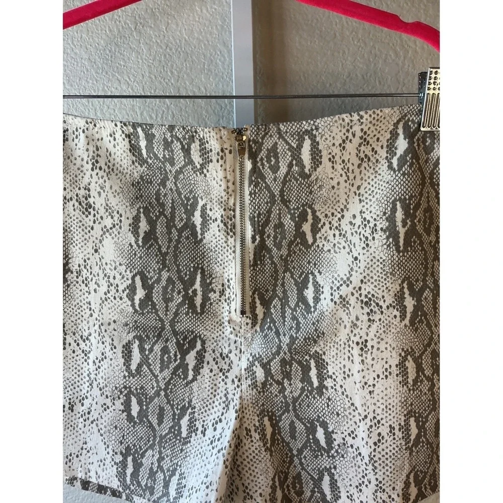 Altar'd State Snakeskin Print High Waisted Shorts Grey White Size L